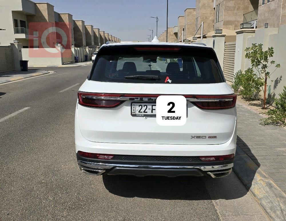 جیتۆر X90 پڵەس